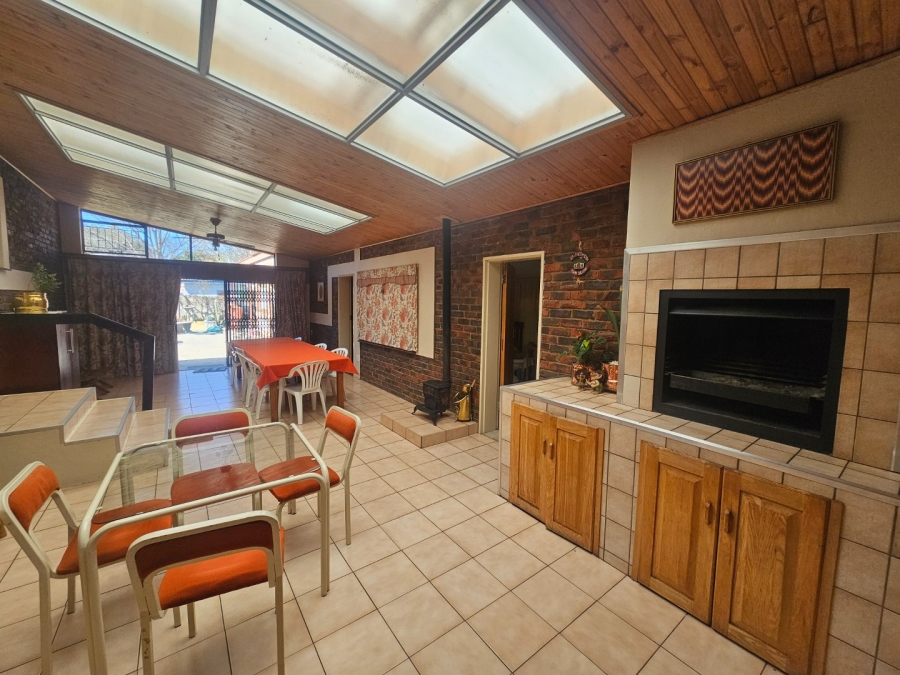 5 Bedroom Property for Sale in Panorama Free State
